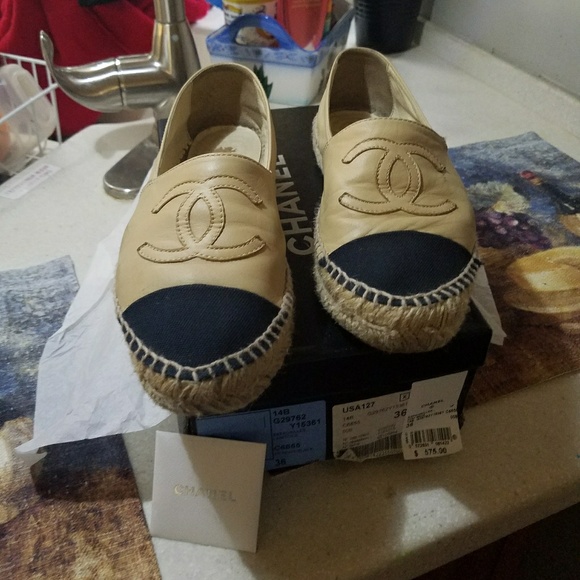 Chanel espadrille - Picture 1 of 10